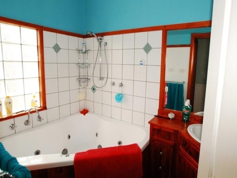 930 Tullimbar Street, North Albury NSW 2640