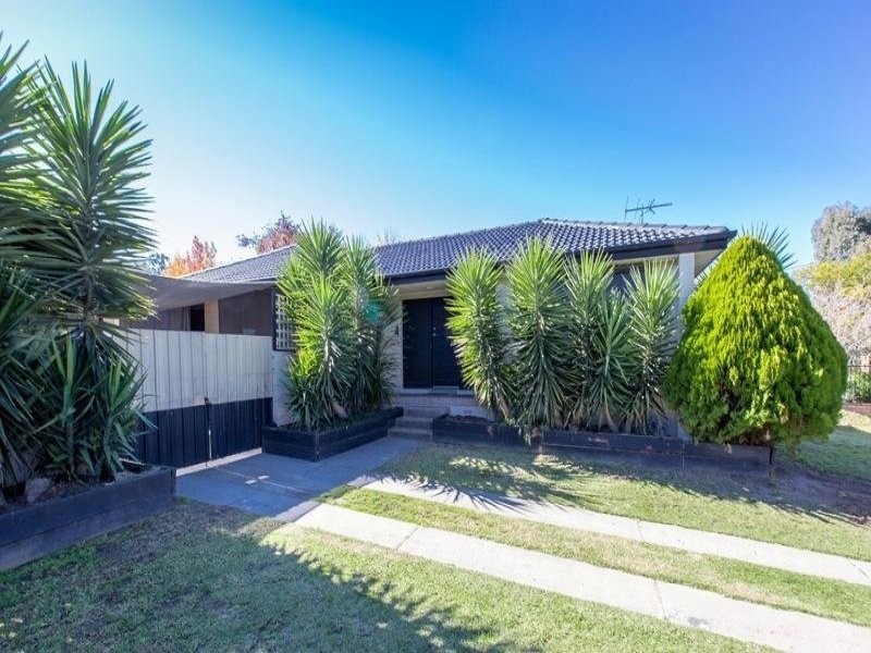 314 Cheyenne Drive, Lavington NSW 2641