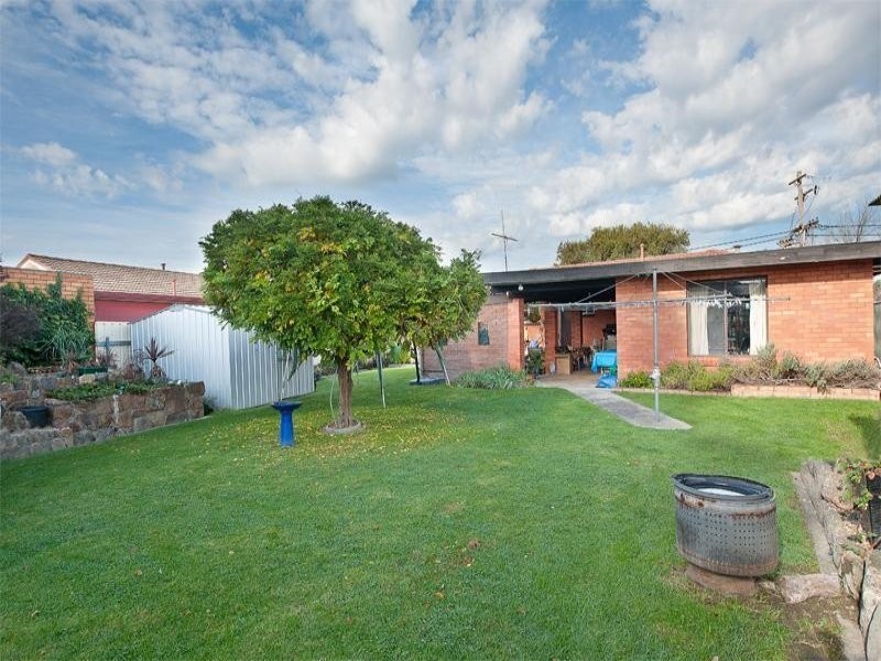 536 Schaefer Street, Lavington NSW 2641