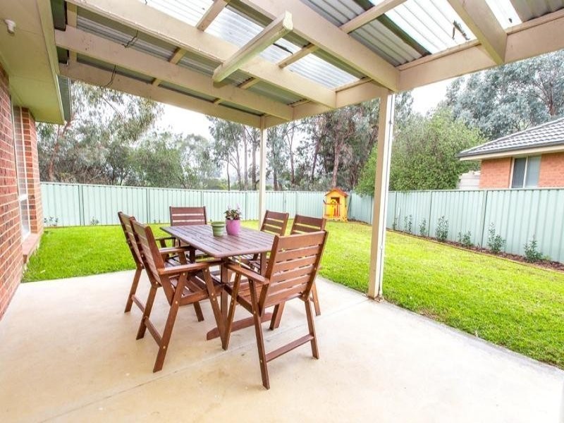 4 Snowgum Place, Thurgoona NSW 2640