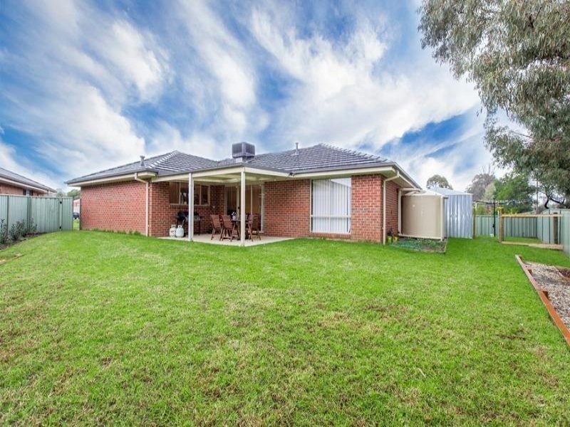 4 Snowgum Place, Thurgoona NSW 2640