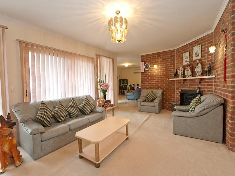 23 Saville Avenue, Lavington NSW 2641