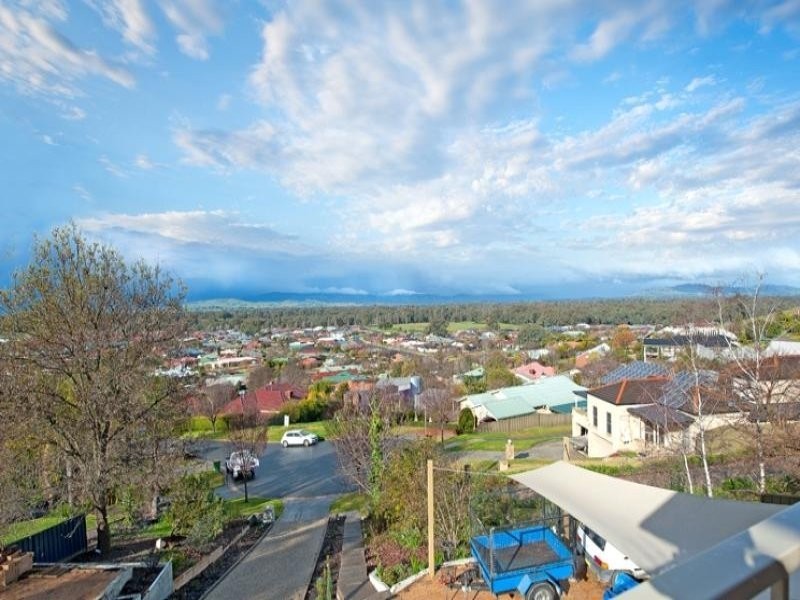 9 Ronald Place, East Albury NSW 2640