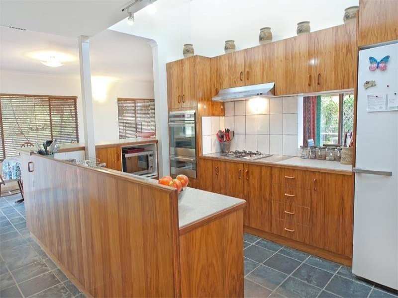 9 Ronald Place, East Albury NSW 2640