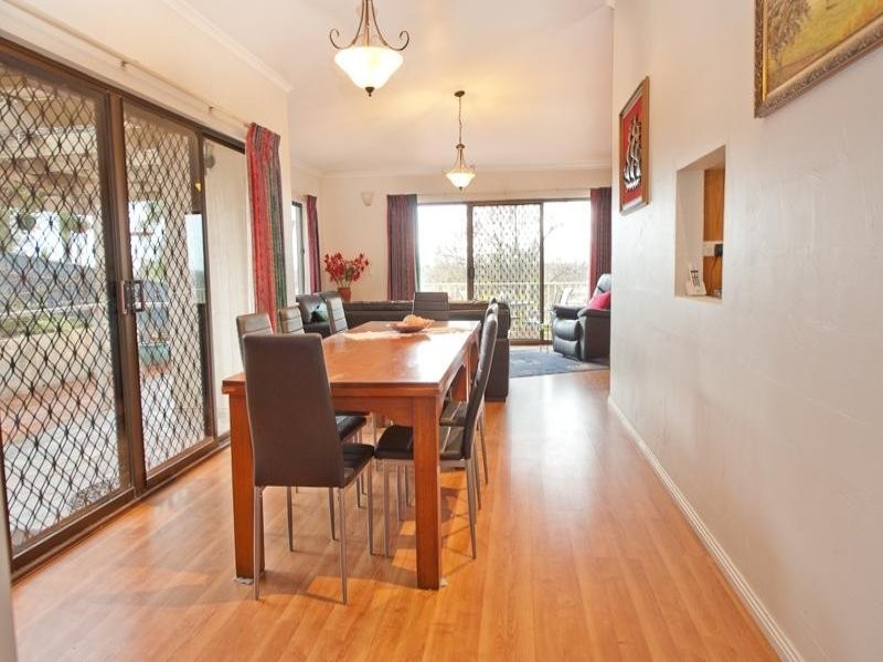 9 Ronald Place, East Albury NSW 2640