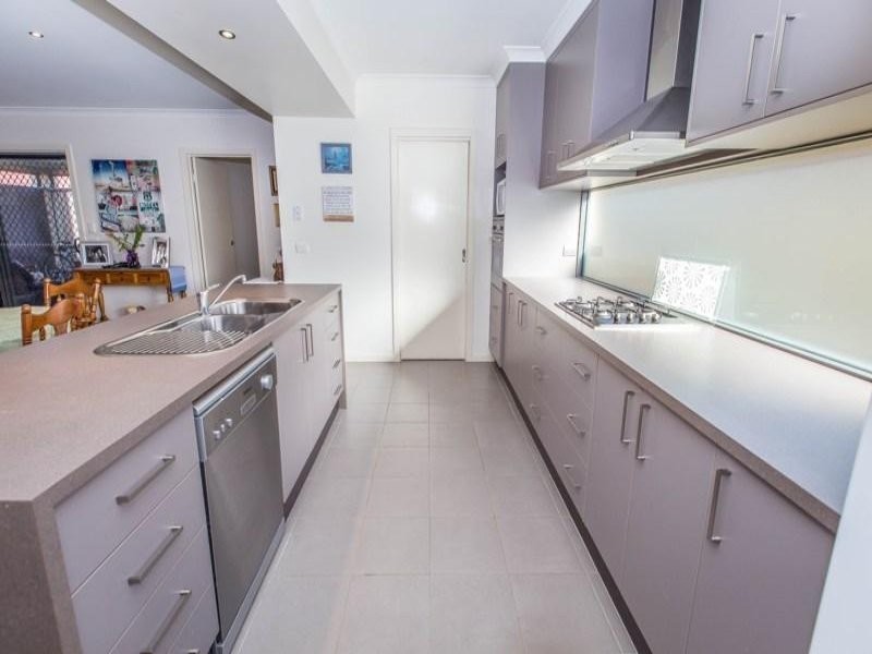 11 Garden Cove, West Wodonga VIC 3690