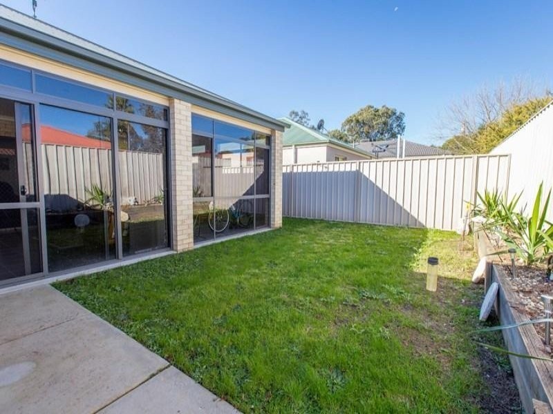 11 Garden Cove, West Wodonga VIC 3690