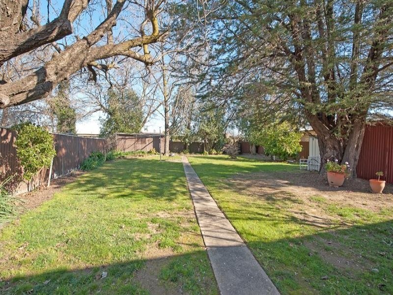 229 Kooba Street, North Albury NSW 2640