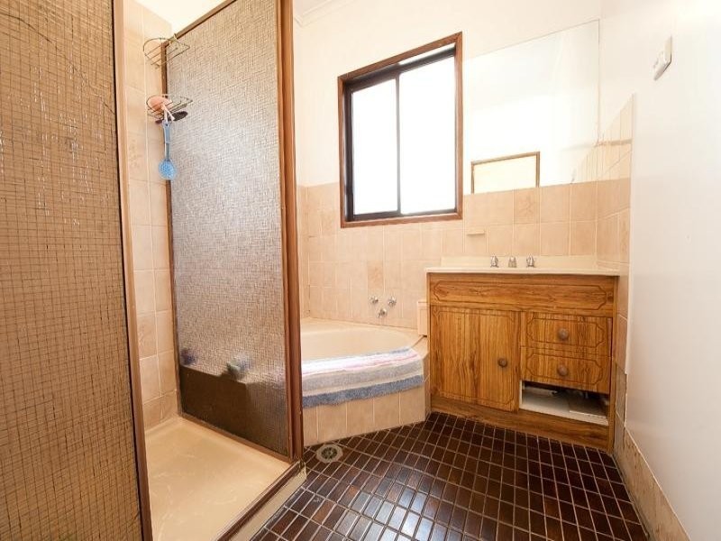 453 Hall Avenue, Lavington NSW 2641