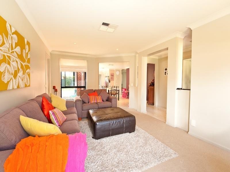 3 Tabitha Court, East Albury NSW 2640