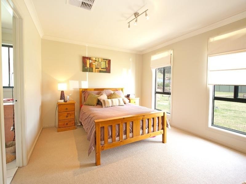 3 Tabitha Court, East Albury NSW 2640