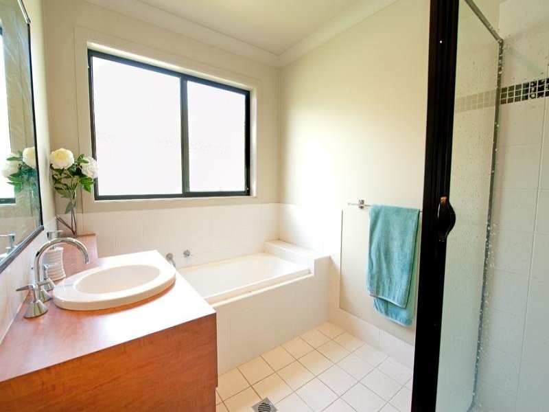 3 Tabitha Court, East Albury NSW 2640