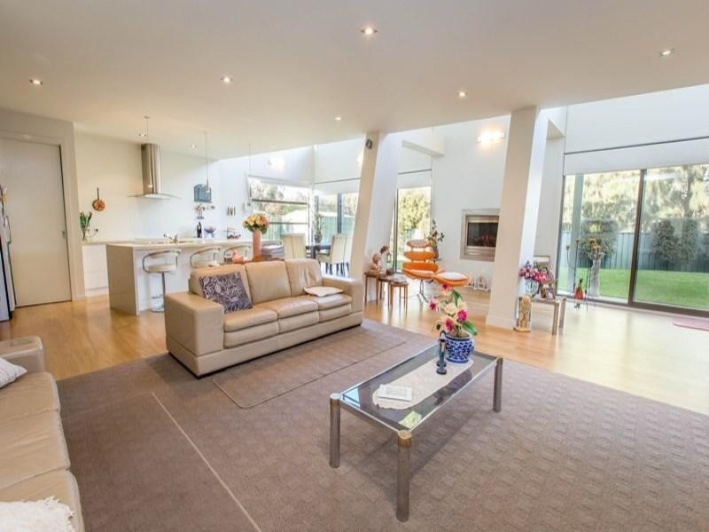 2 Parkland Drive, Wodonga VIC 3690