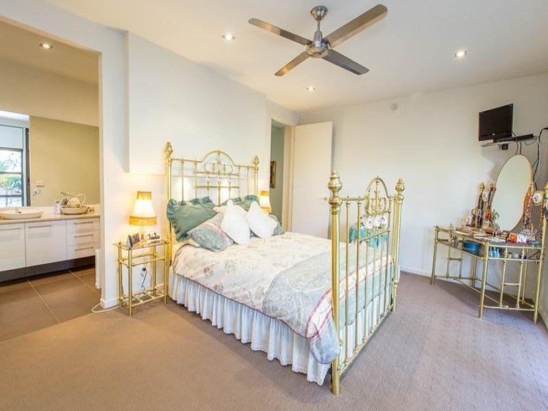 2 Parkland Drive, Wodonga VIC 3690