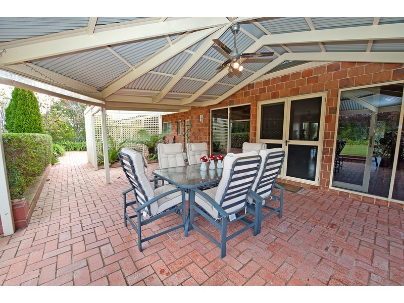 9 Lobbe Road, Thurgoona NSW 2640