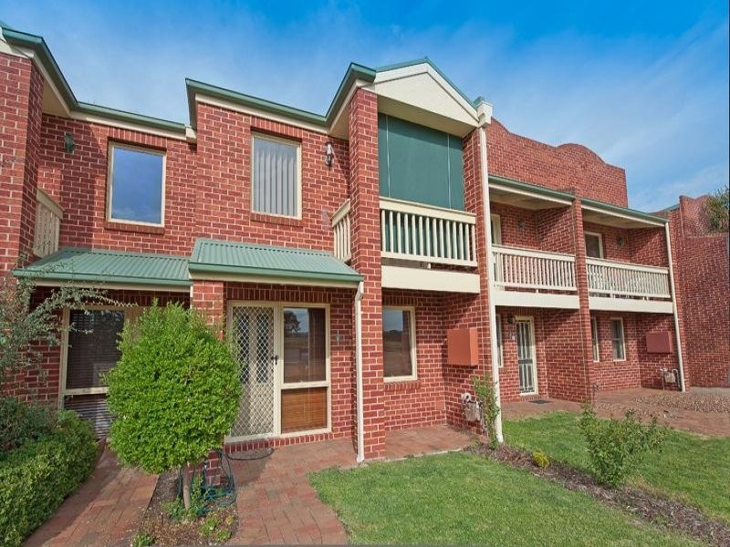 1/550 Kotthoff Street, Lavington NSW 2641