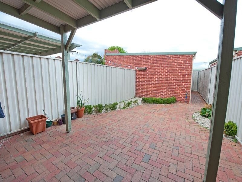 1/550 Kotthoff Street, Lavington NSW 2641