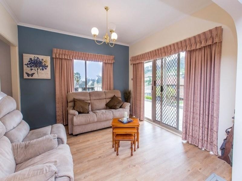 505 Munro Street, Lavington NSW 2641