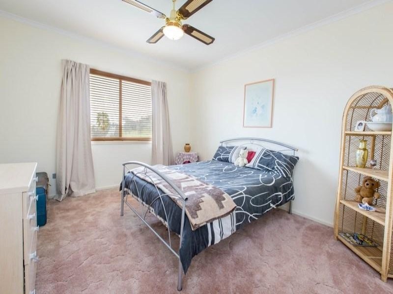 505 Munro Street, Lavington NSW 2641