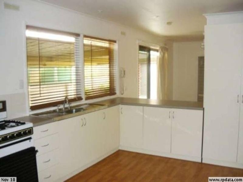 583 Lyne Street, Lavington NSW 2641