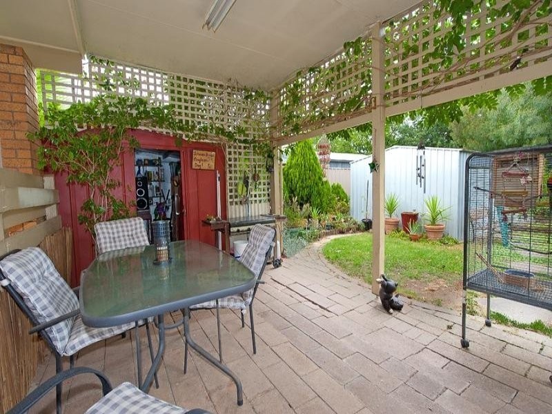 331 Haines Court, Lavington NSW 2641