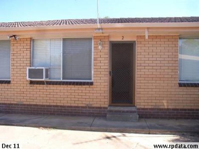 2/566 Greyfern Street, Lavington NSW 2641