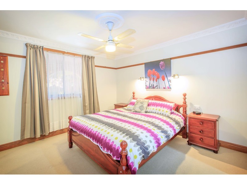 258 Desmond Street, Lavington NSW 2641