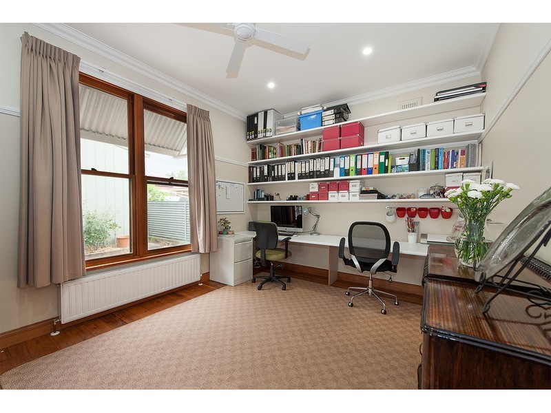 715 Young Street, Albury NSW 2640