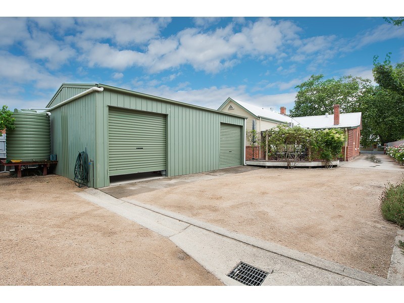 715 Young Street, Albury NSW 2640