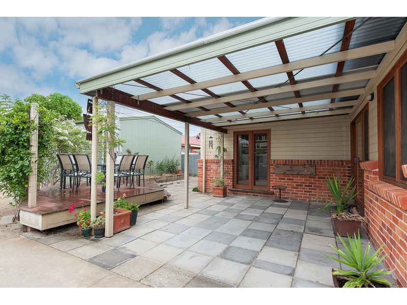 715 Young Street, Albury NSW 2640