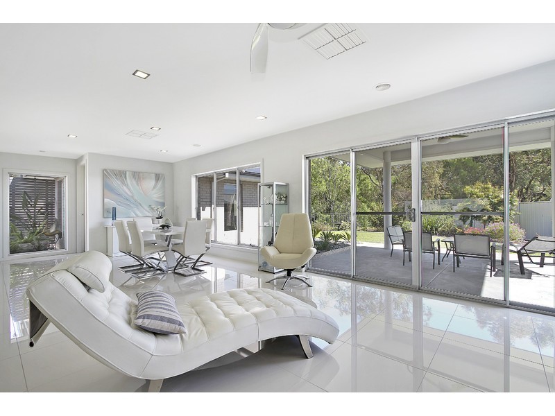 64 Golflinks Avenue, West Wodonga VIC 3690