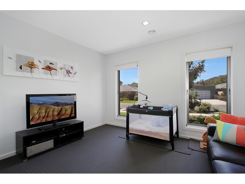 64 Golflinks Avenue, West Wodonga VIC 3690