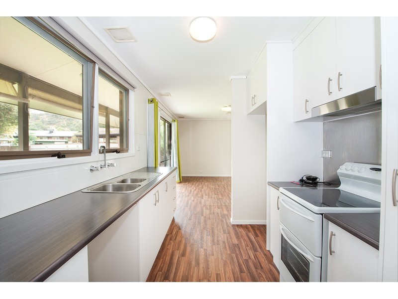 15 Corrang Place, Springdale Heights NSW 2641