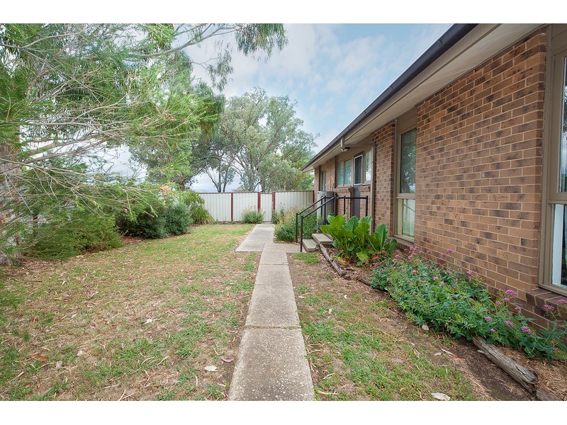 15 Corrang Place, Springdale Heights NSW 2641