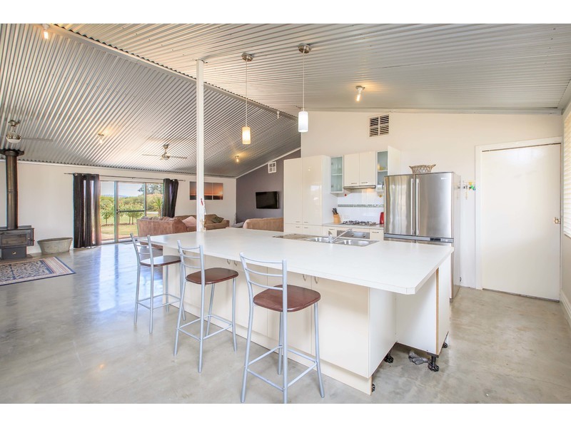 154 Corrys Road, Thurgoona NSW 2640