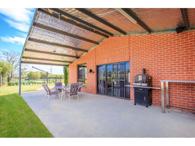 154 Corrys Road, Thurgoona NSW 2640
