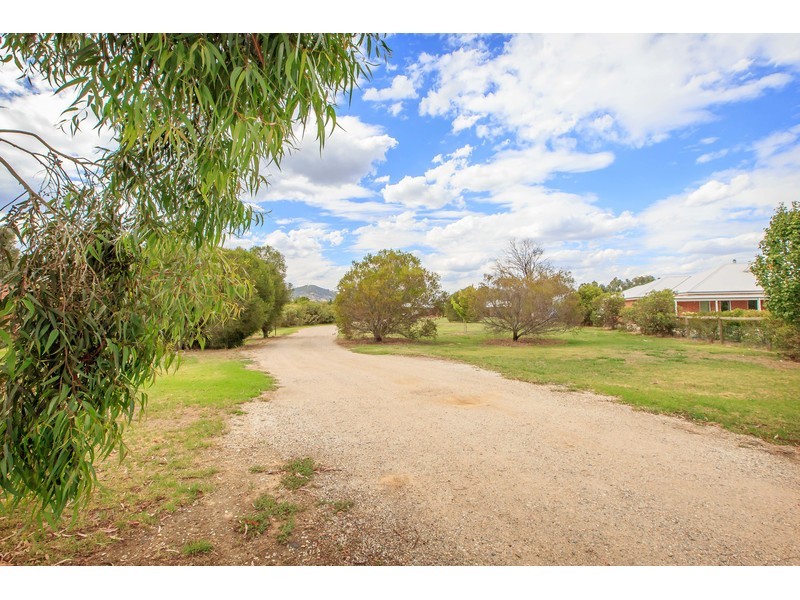 154 Corrys Road, Thurgoona NSW 2640