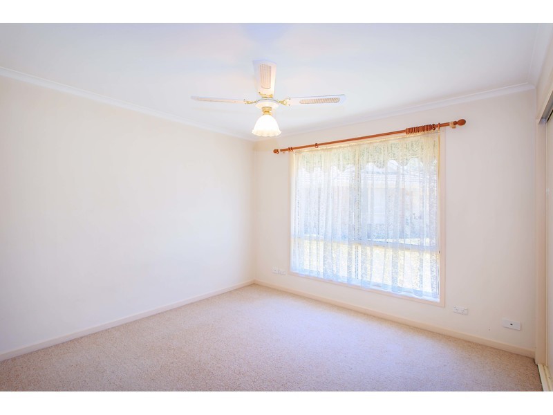 2/19 Saville Avenue, Lavington NSW 2641