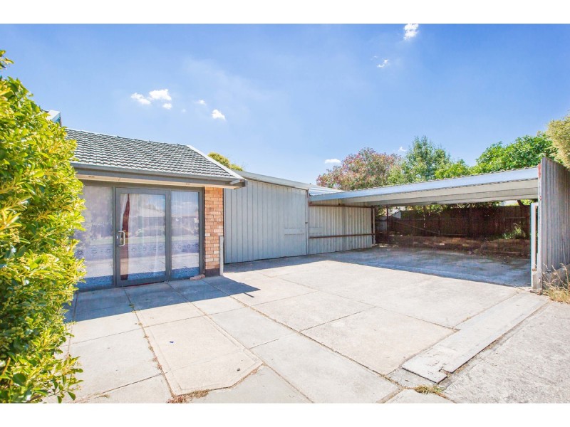 379 Prune Street, Lavington NSW 2641