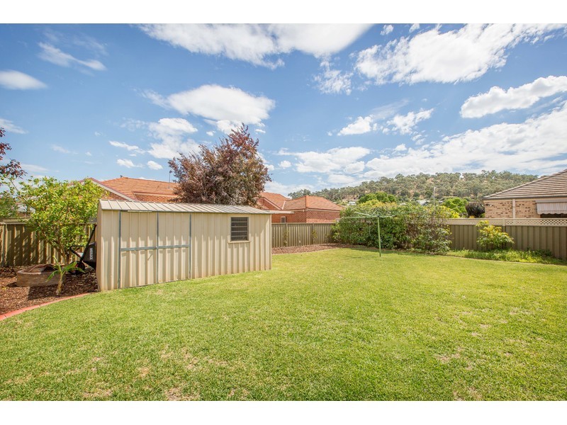 5 Beaus Court, East Albury NSW 2640