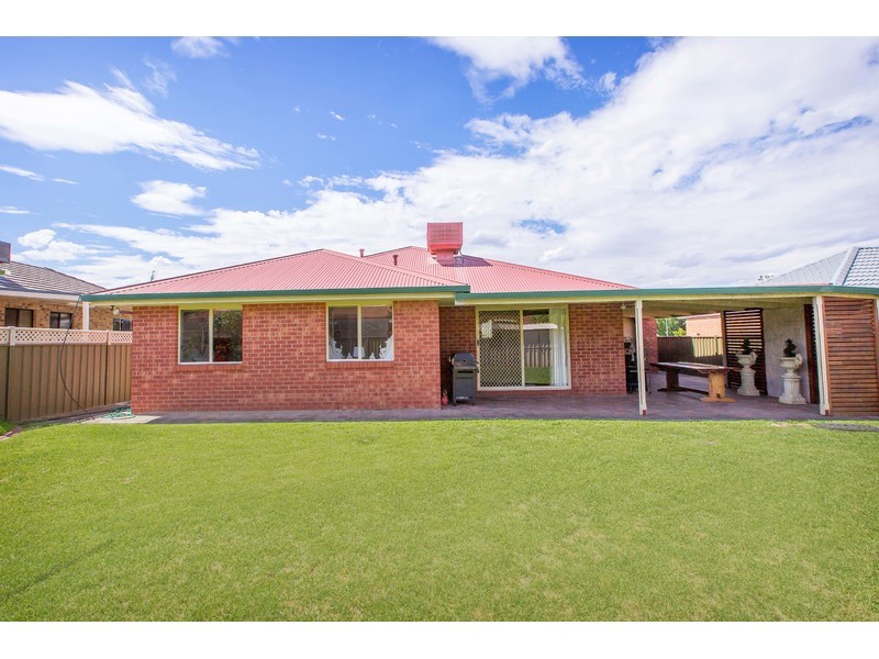 5 Beaus Court, East Albury NSW 2640