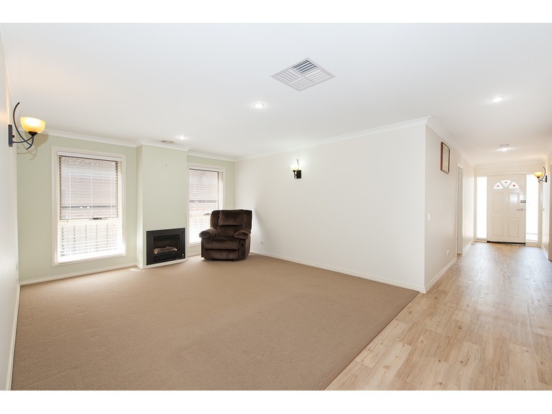 14 Treecreeper Street, Thurgoona NSW 2640