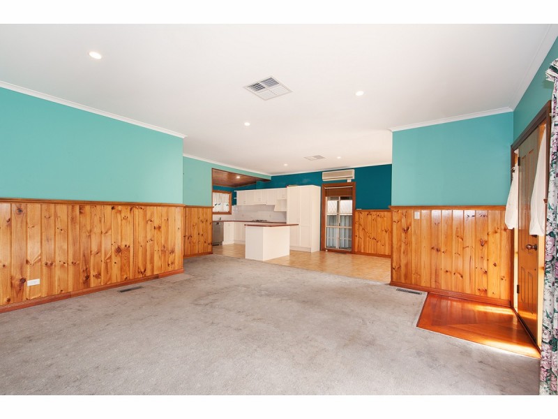 487 Kotthoff Street, Lavington NSW 2641