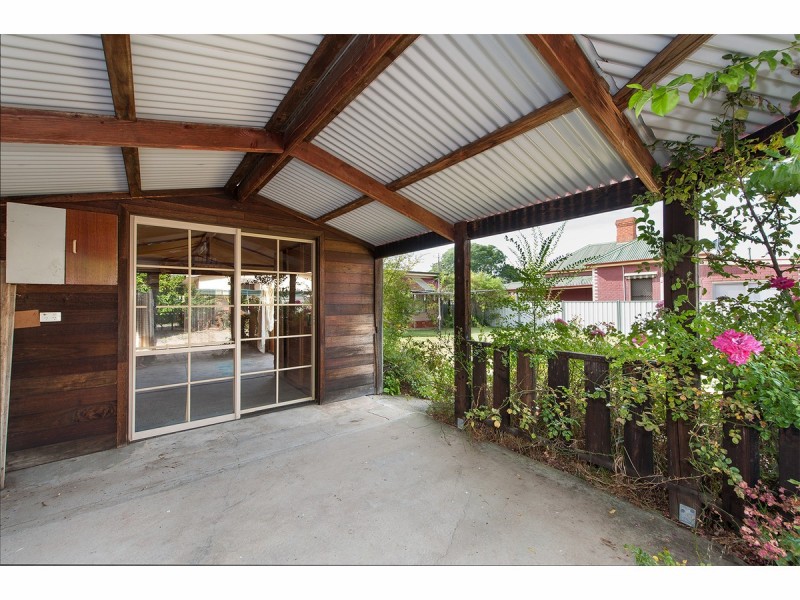 487 Kotthoff Street, Lavington NSW 2641