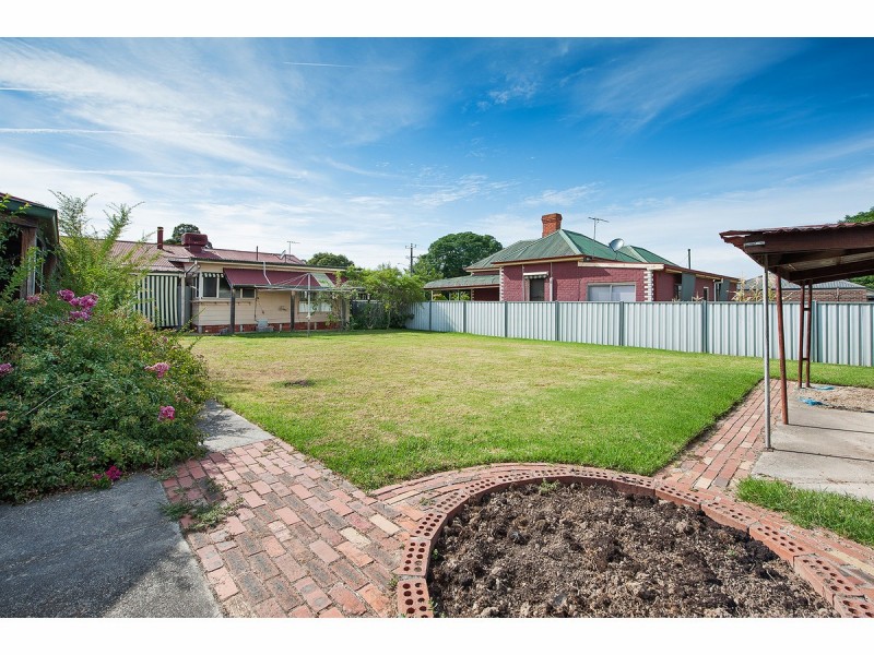 487 Kotthoff Street, Lavington NSW 2641