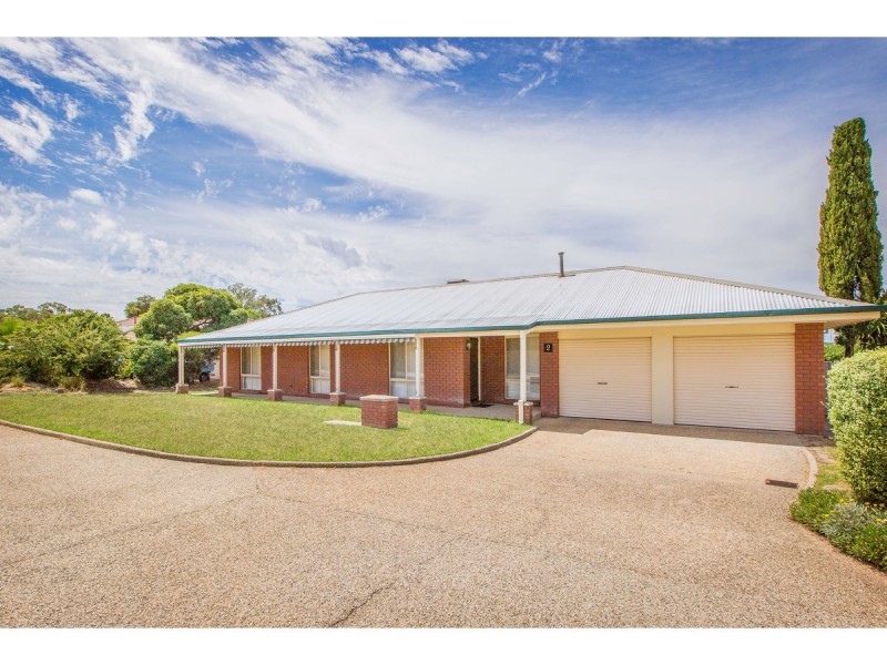 2/16 Saville Avenue, Lavington NSW 2641