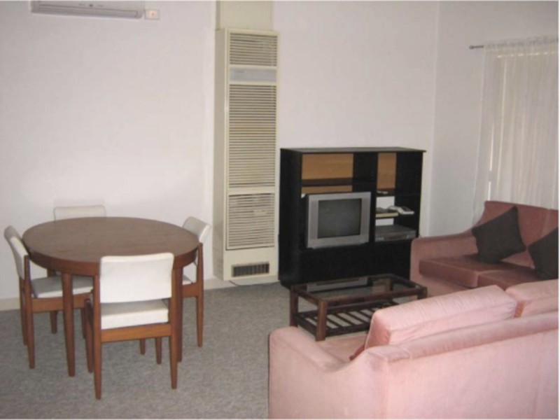 2/394 Urana Road, Lavington NSW 2641