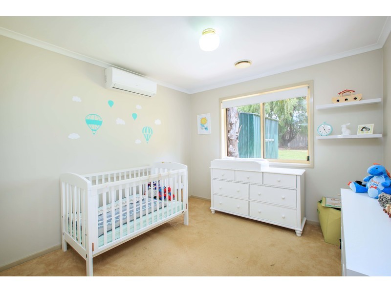 7 Meyer Place, Thurgoona NSW 2640