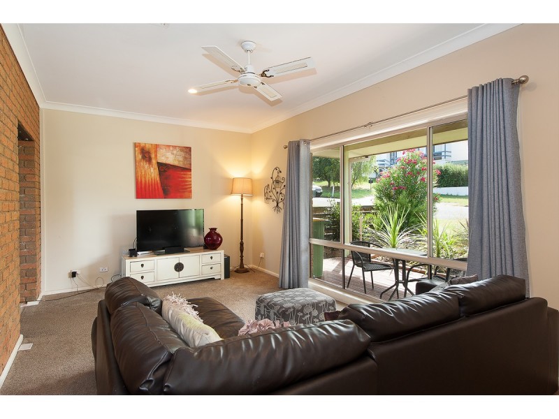 10 Craig Drive, Bellbridge VIC 3691