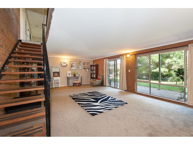 10 Craig Drive, Bellbridge VIC 3691